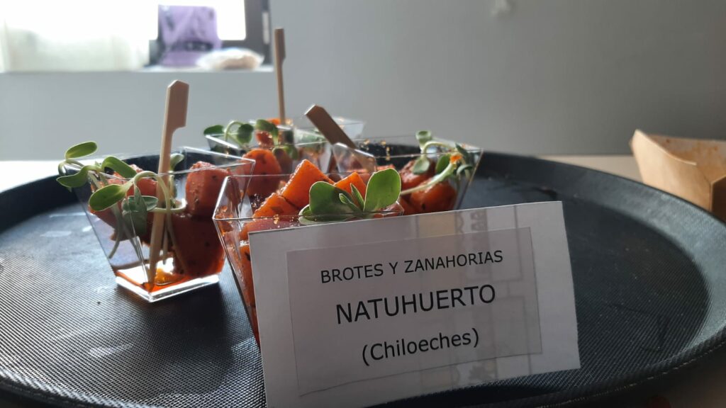 Degustación de productos locales en un encuentro de iniciativas agroecológicas de Guadalajara